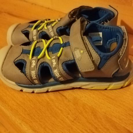 Chlapcenska obuv velk.29, lupilu,29