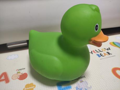 Predam velku kacku vyska 25 cm,