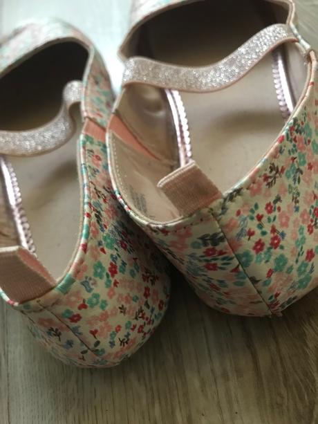 Balerínky kvietok vel.33, h&m,33