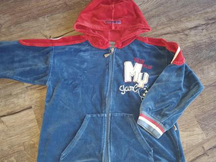 Zamatova mikinka, 110