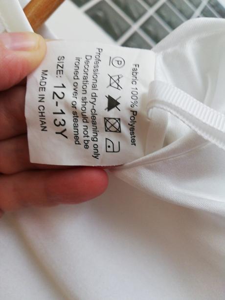 Šaty na prijímanie, 152