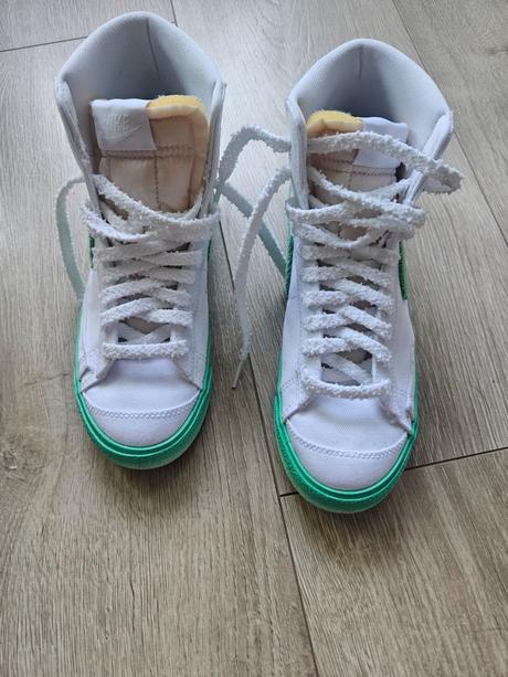 Biele látkové tenisky nike, nike,37