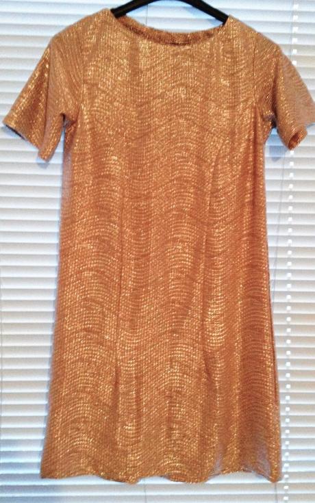 Kratke zlate šaty, s