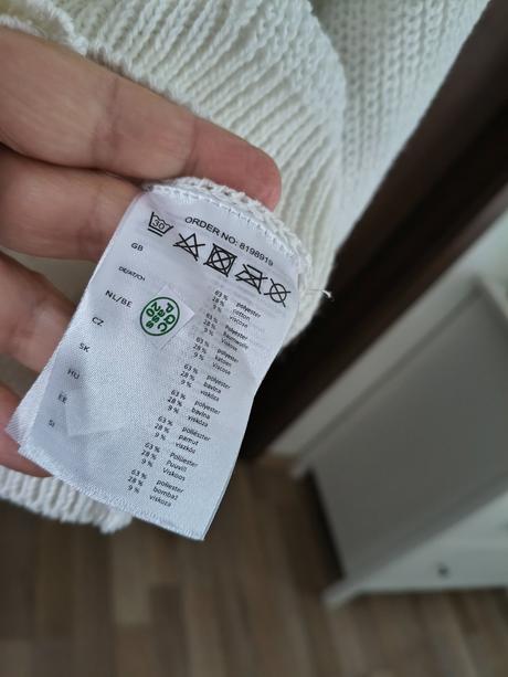 Page one kvalitný voľný biely sveter l-xl, xl