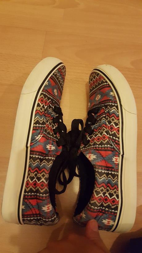 Farebné tenisky, 37