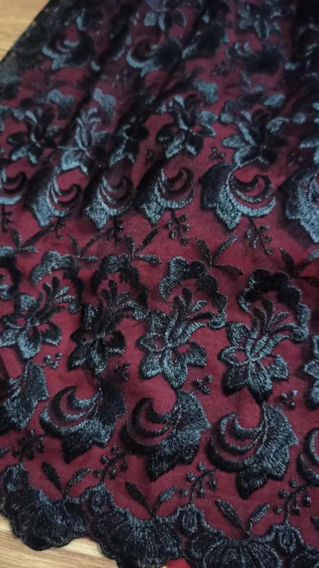 Spoločenské šaty s krajkou veľk. 38, 38