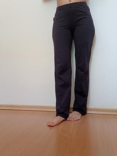 Kvalitné športové nohavice xs, xs