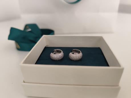 Strieborne nausnice yes jewellery,