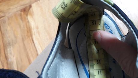 Sandalky, ren but,26