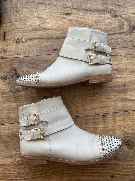 Prechodne cizmicky river island, 37