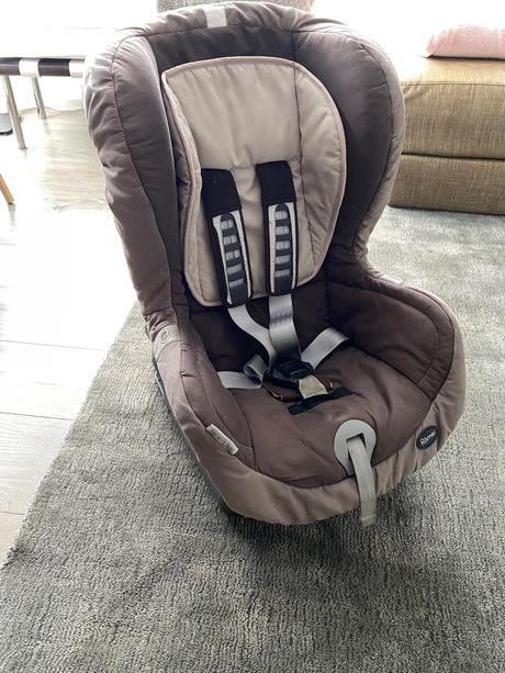 Autosedačka römer, römer