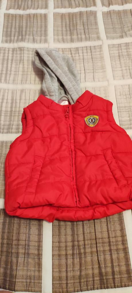 Chlapčenská vesta, f&f,68