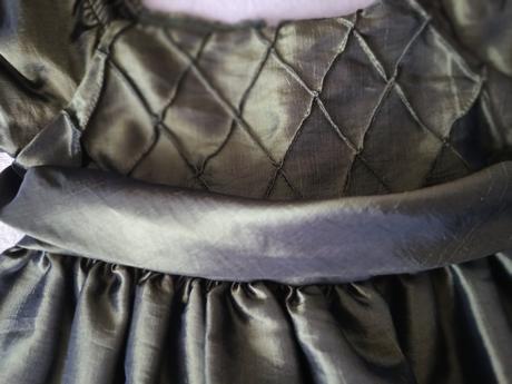 Luxusné olivovozlaté šaty pre dievčatko taftové, 92