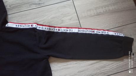 Croptop mikina 146, 146