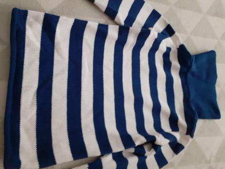 Bielomodry rolak s obrazkom motyla, c&a,110