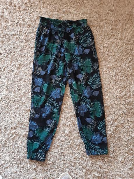 Ľahké letné nohavice, sinsay,m