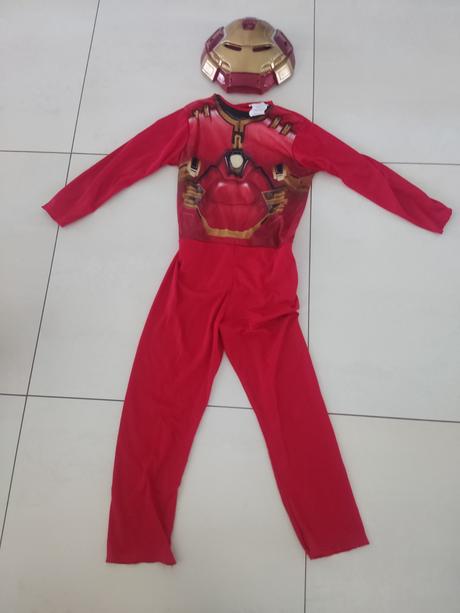 Karnevalový kostým, 