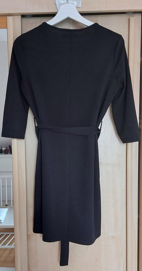 Čierne šaty, new yorker,34