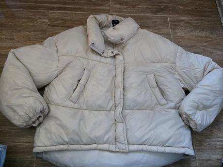 Kratšia zimná bunda s/m, m