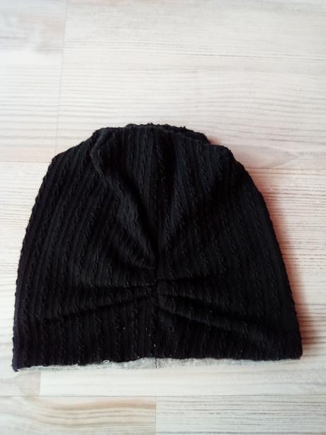 Čiapka na jeseň, 104