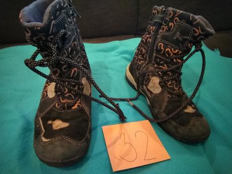 Prechodné čižmičky, 32