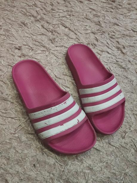 Šľapky adidas, adidas,35