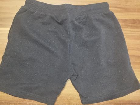 Teplakove sortky, 140