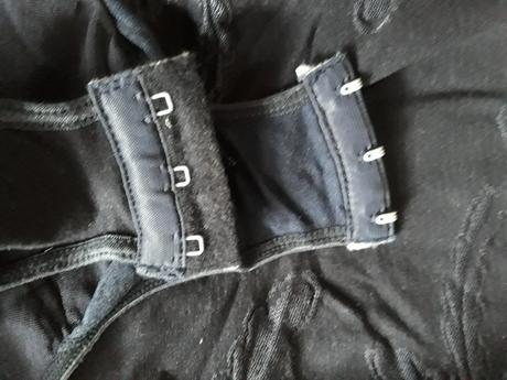 Gatta sukna a body, m