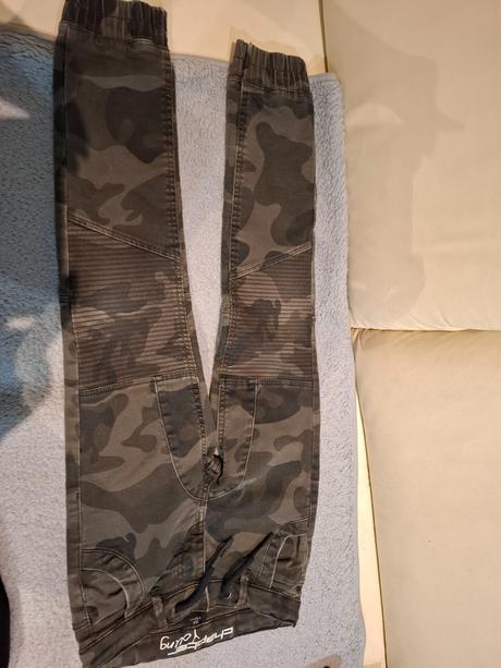 Nohavice, chapter young,134