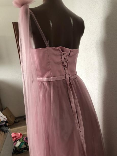 Dlhe spolocnenske saty, s