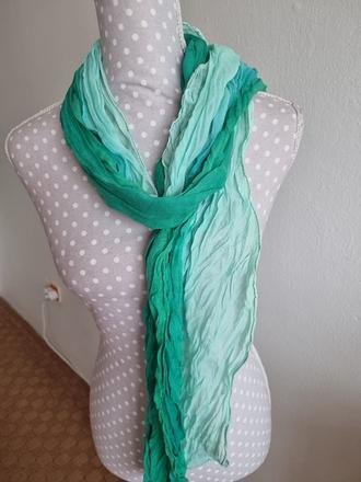 Dúhový krčený šál, 