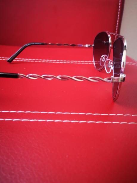 Slnečné okuliare, avon