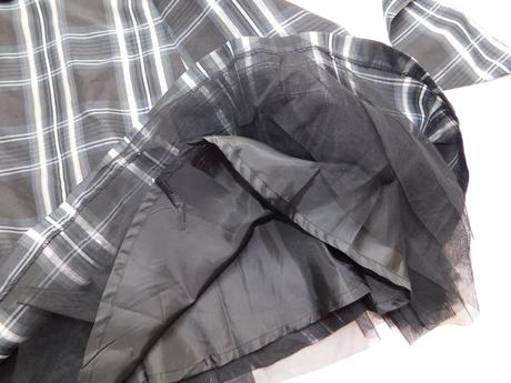 Pekne trendy karo korzetove šaty, 36