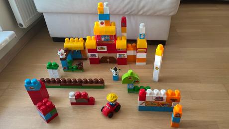 Mega bloks - gazdovský dvor, 