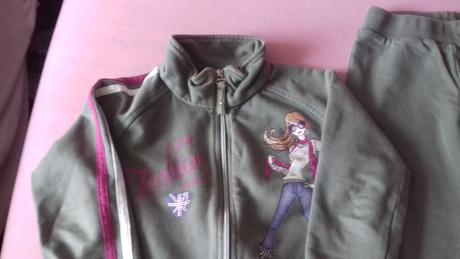 Suprava teplakova zn.special frends  vel. 104 -110, 104