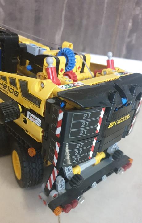 Lego technic 42108  - pojazdný žeriav  top stav, 