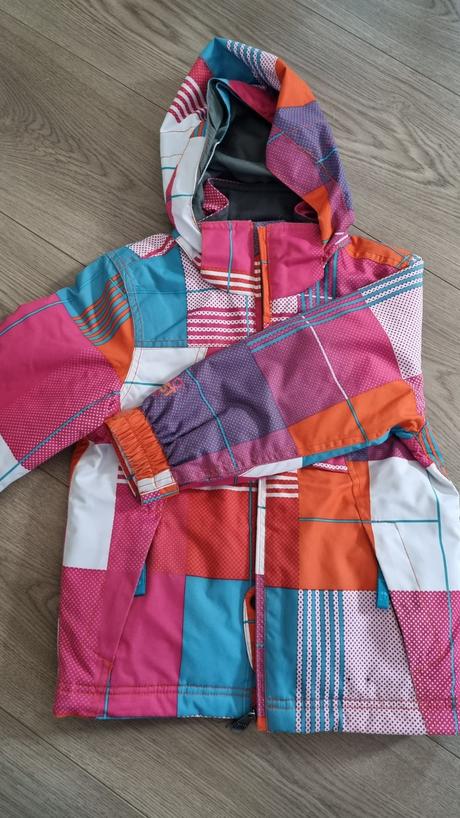 Lyžiarska bunda, 104