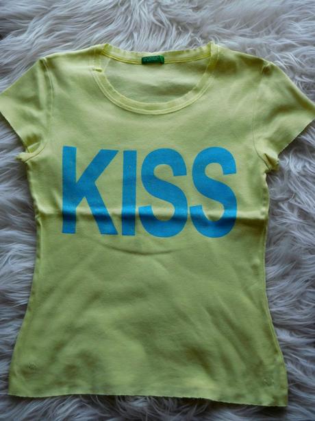Krásne tričko kiss-benetton výborný stav, benetton,140