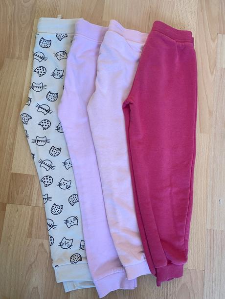 Tepláky balik, 104–116