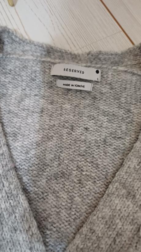 Kardigan reserved, reserved,s