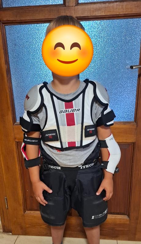 Hokejová výzbroj, 122