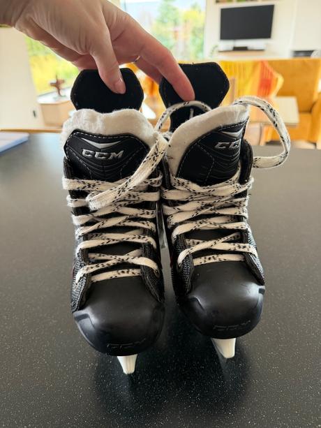 Korčule na ľad, ccm,26