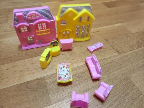 Mini domček s nábytkom pre polly pocket, 