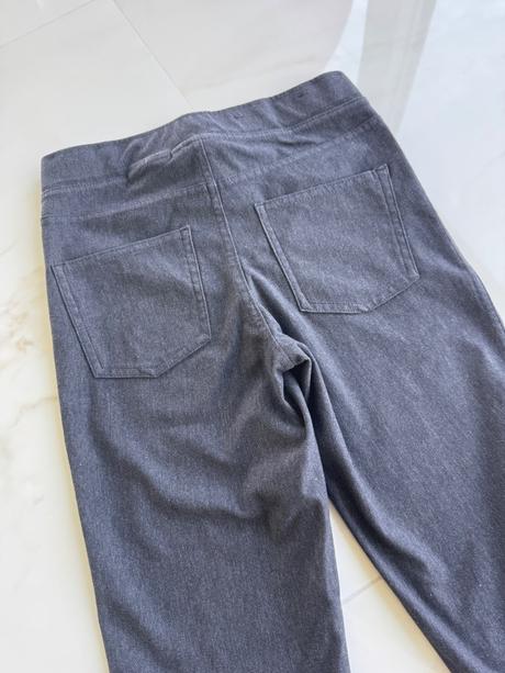 Tmavosivé nohavice, pepperts,140