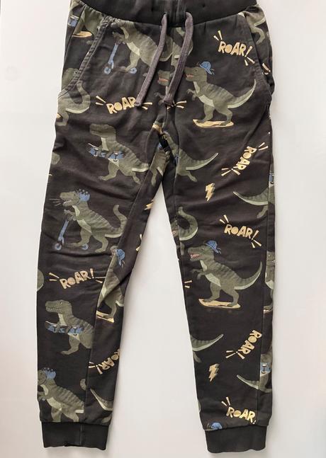 Tepláky, lindex,122