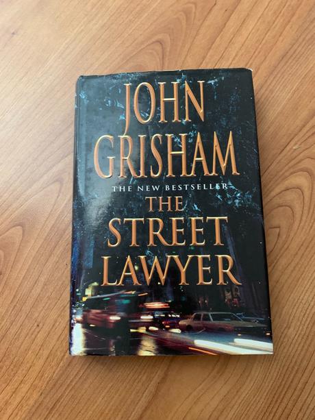 Kniha the street lawyer,