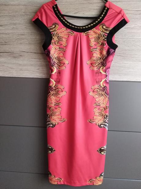 Spoločenské šaty, 36