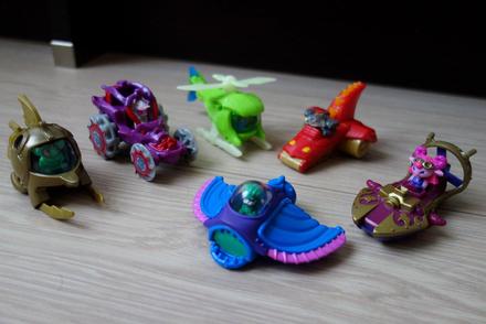 Sada 6-tich figurok - cena za vsetky,