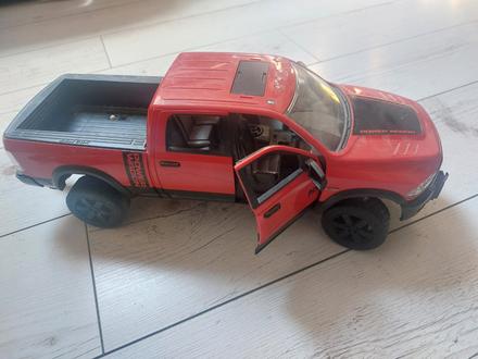 Auto,