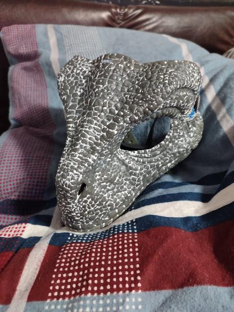 Trex maska dinosaurus, 